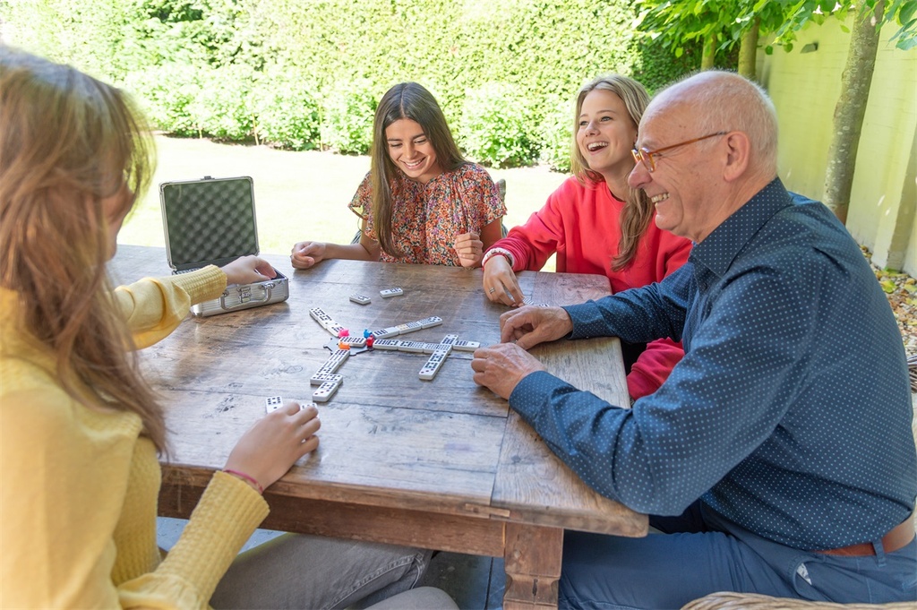 Domino Doble 12 Mexican Train – Juego de Mesa Clásico con Estuche de Aluminio