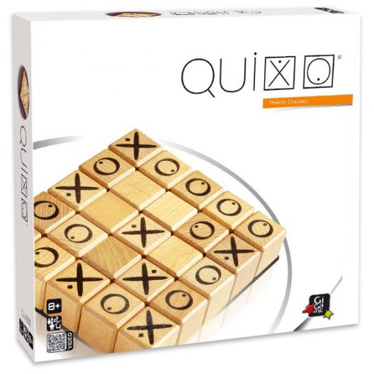 Quixo: juego de estrategia y líneas con cubos (6+)